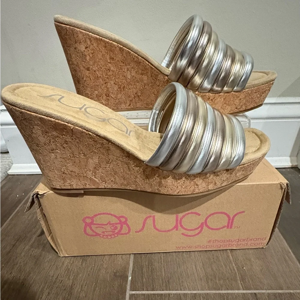 Sugar Metallic Wedge Sandals - Picture 4 of 6
